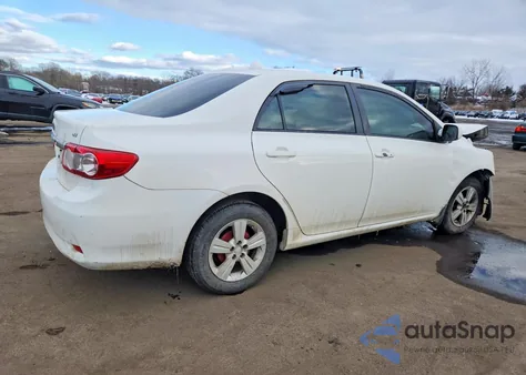 2011 Toyota Corolla Le z USA, uszkodzony, nr VIN JTDBU4EE8B9159016